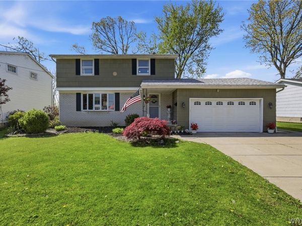 881 Castlebar Drive , North Tonawanda, NY 14120