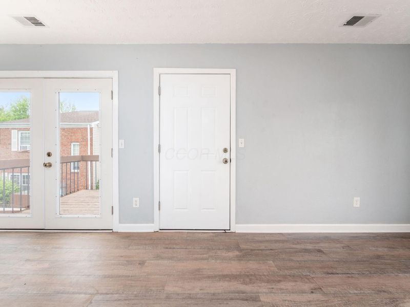 3051 Jersey Drive, Unit 61, Columbus, OH 43204 Photo 4