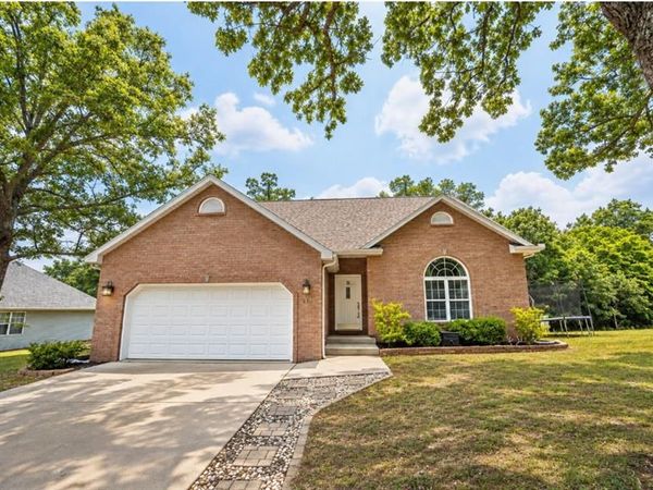 113 Ridgeview Drive, St Robert, MO 65584