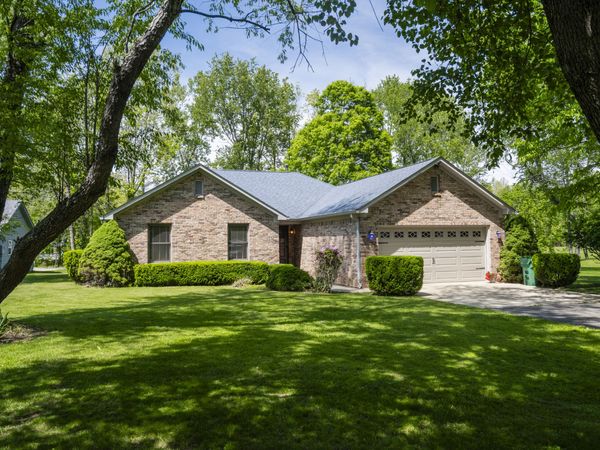 93 Gettysburg Drive, Coatesville, IN 46121