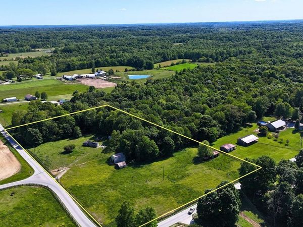 10251 E New Philadelphia Road, Salem, IN 47167