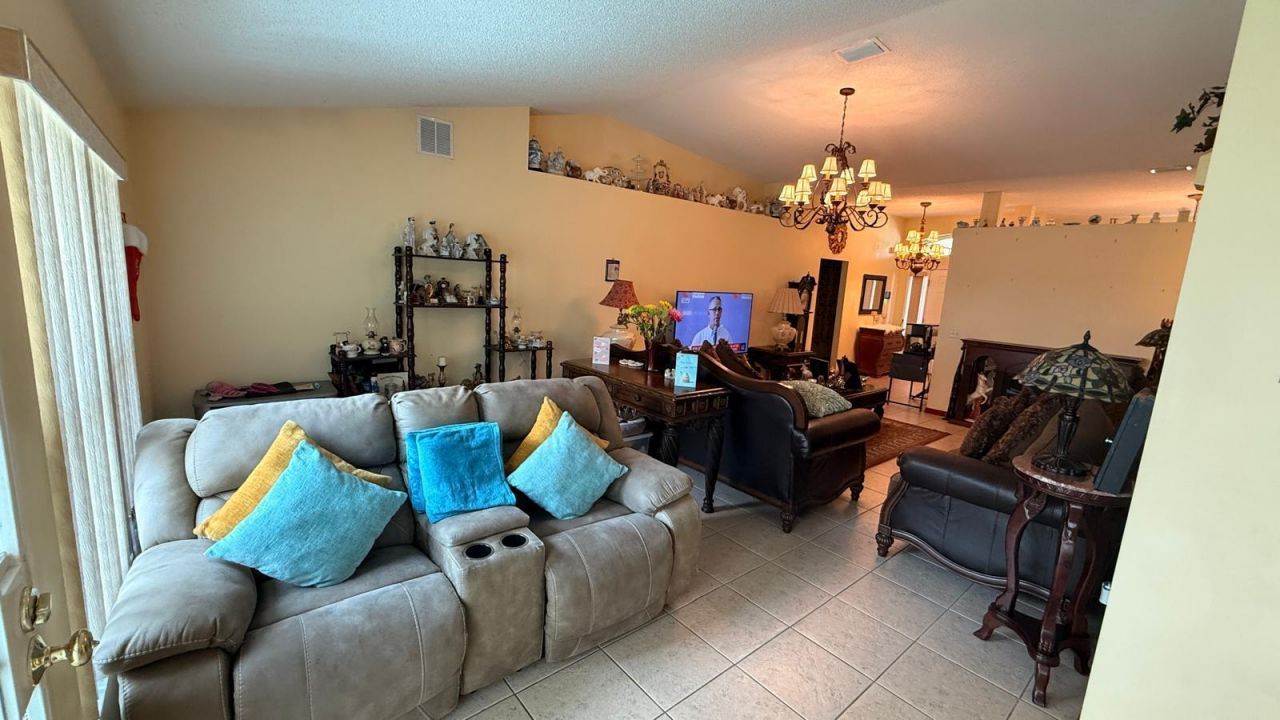 1613 SW Whipple Avenue, Port Saint Lucie, FL 34953 Photo