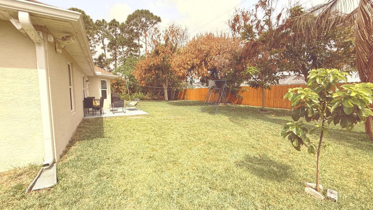 1613 SW Whipple Avenue, Port Saint Lucie, FL 34953 Photo