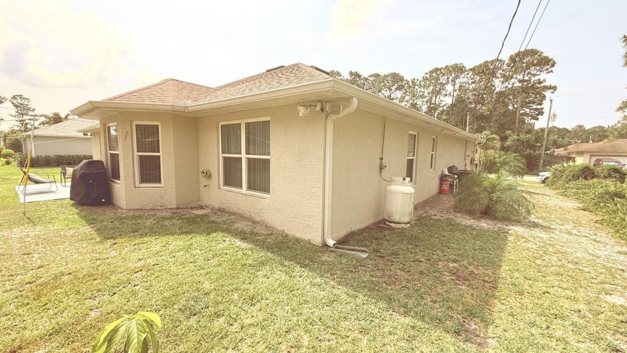 1613 SW Whipple Avenue, Port Saint Lucie, FL 34953 Photo
