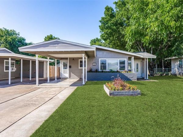 4517 Donnelly Avenue, Fort Worth, TX 76107