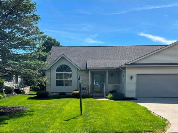 611 Pond View Circle NW, Strasburg, OH 44680