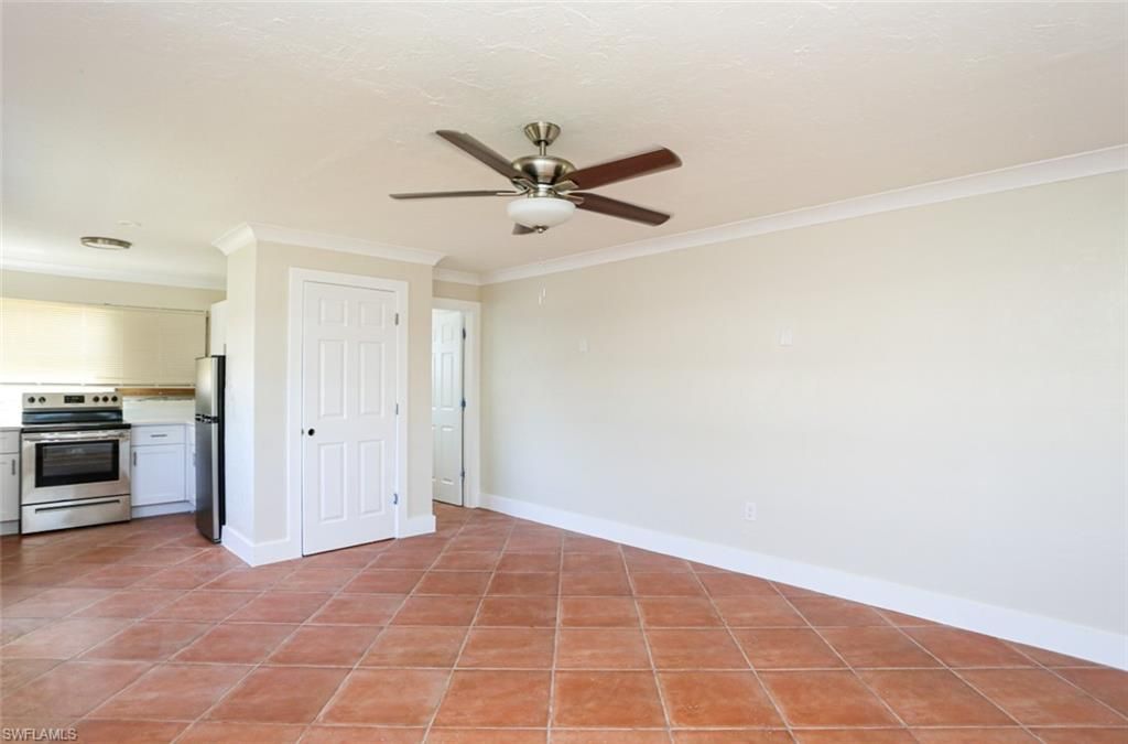 2777 Shoreview Dr, Unit 2, Naples, FL 34112 Photo