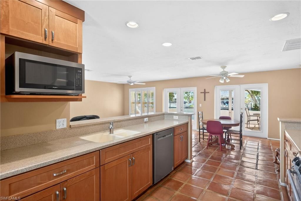 12279 Matlacha Blvd , Matlacha Isles, FL 33991 Photo