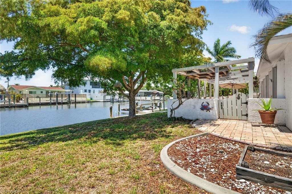 12279 Matlacha Blvd , Matlacha Isles, FL 33991 Photo