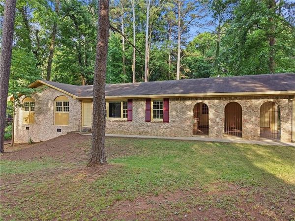 5657 Mountainbrooke Court, Stone Mountain, GA 30087