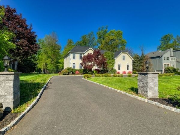 18 Downingtown Ct, Warren, NJ 07059