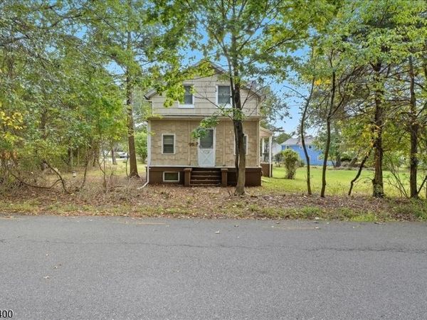 225 Irvington Ave, Franklin, NJ 08873