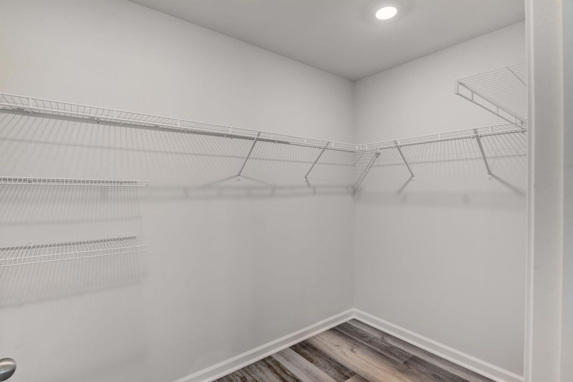 375 Logan St. Photo 19