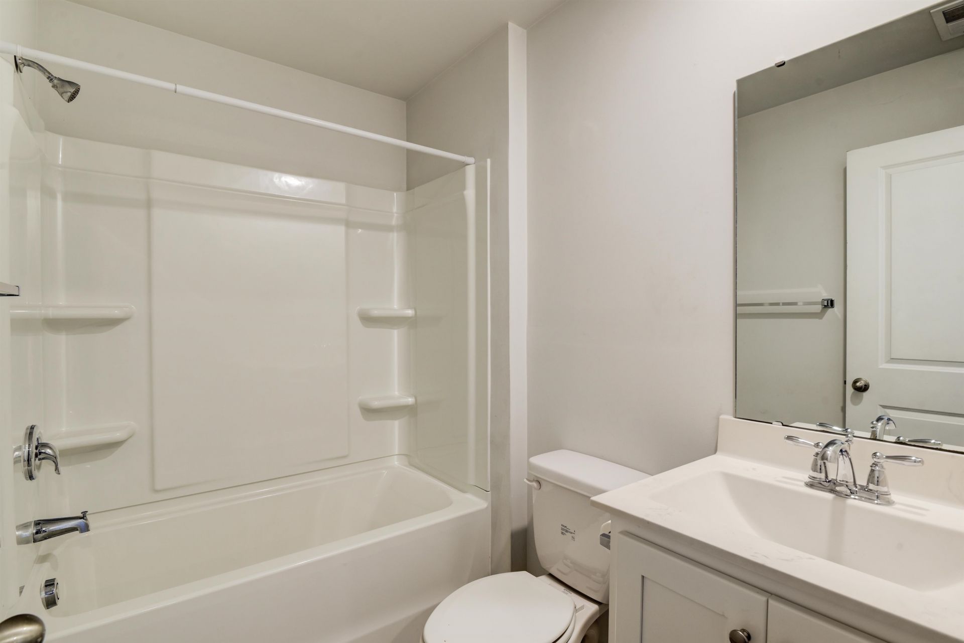 375 Logan St. Photo 22