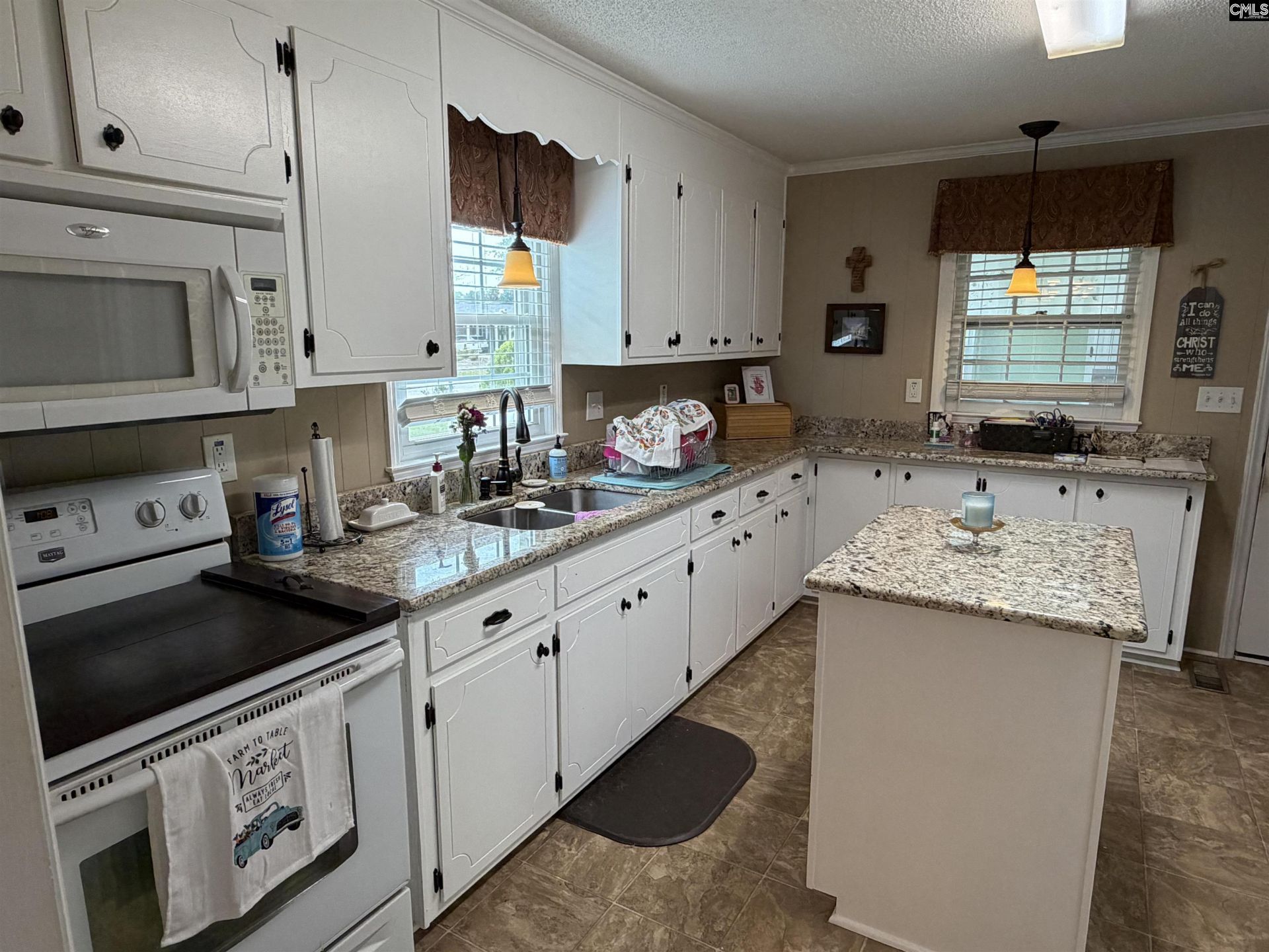 202 W Stevens Drive  Photo 14
