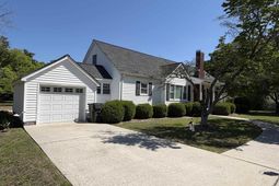202 W Stevens Drive  photo 4