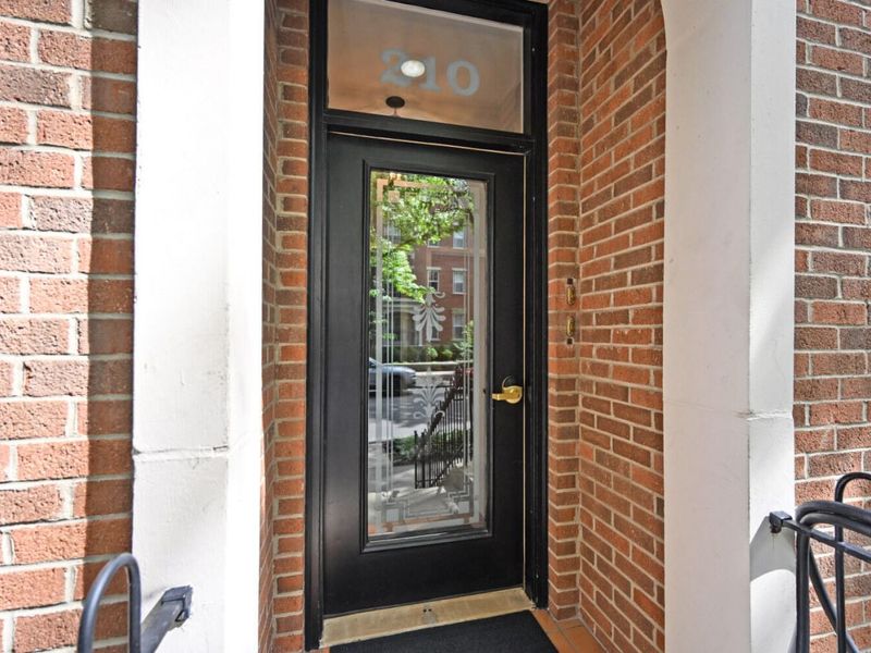 210 E 2nd Street, Unit B, Covington, KY 41011 Photo 6