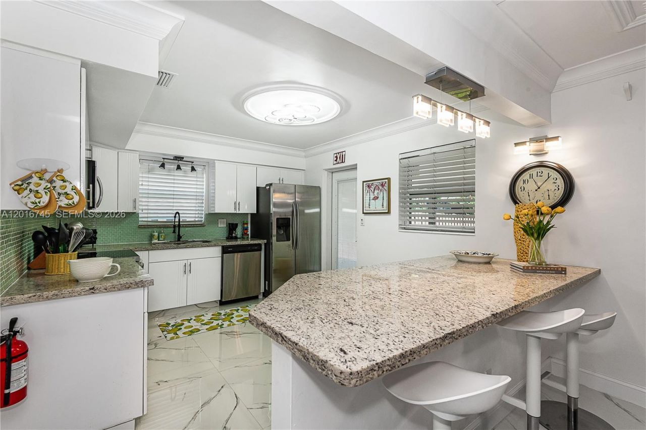 1521 Arthur St , Unit 1521, Hollywood, FL 33020 Photo