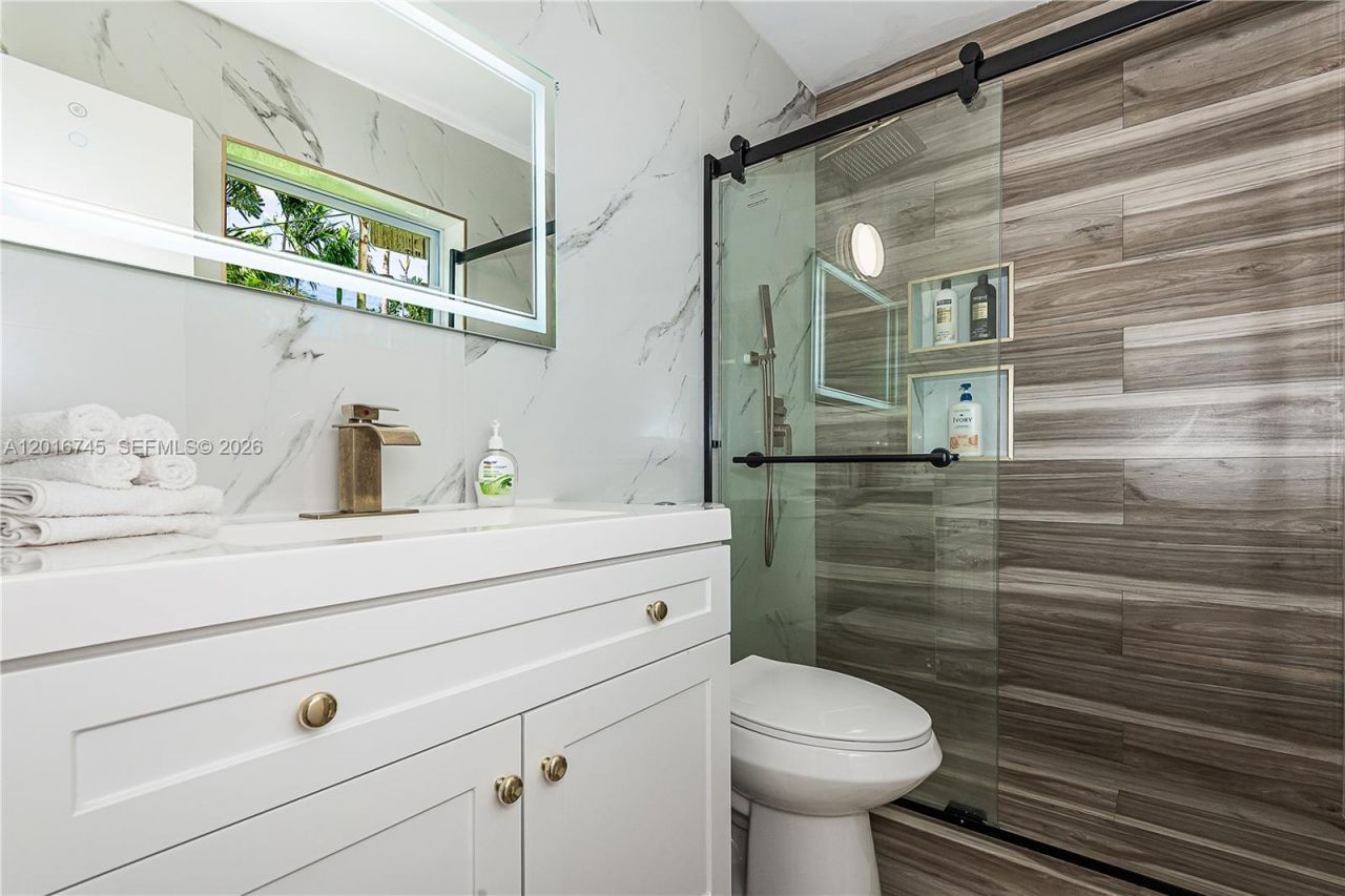 1521 Arthur St , Unit 1521, Hollywood, FL 33020 Photo