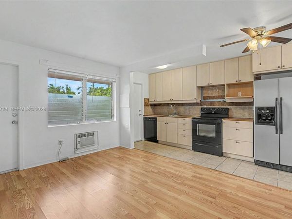 60 NW 79th St , Unit 6, Miami, FL 33150