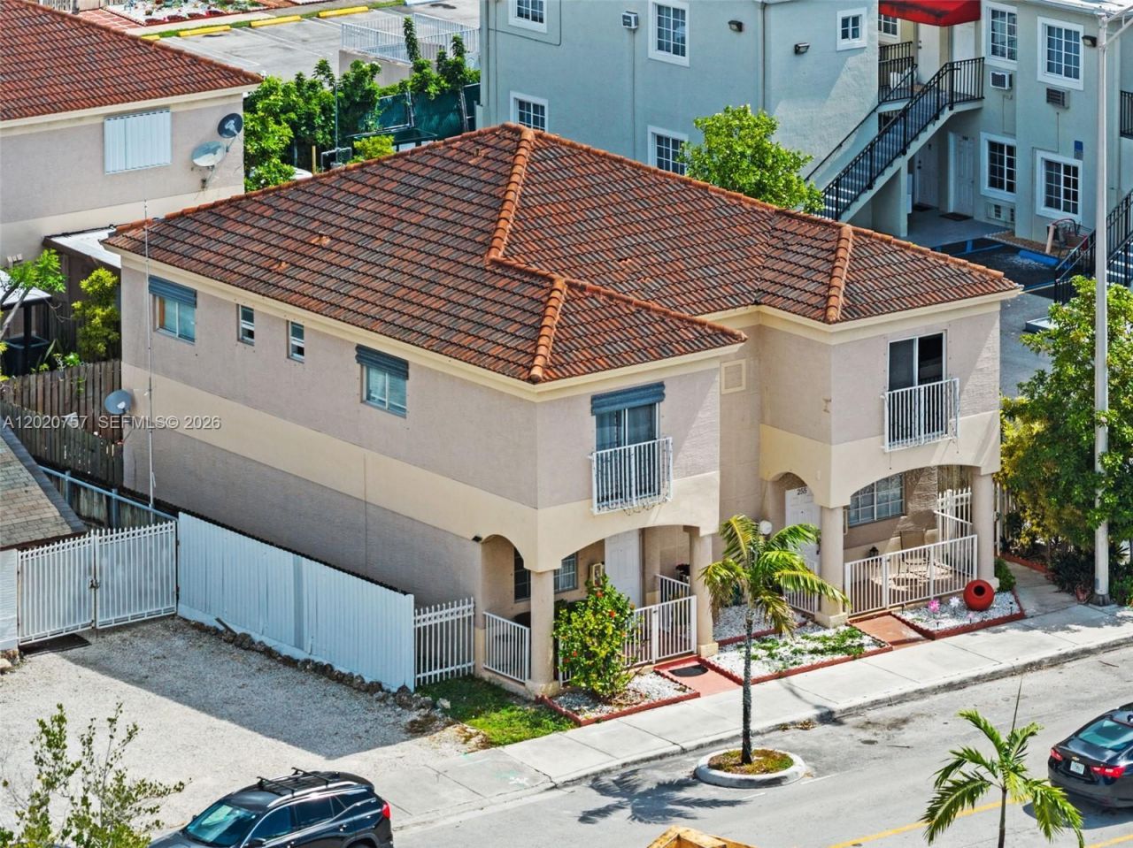 255 E 3rd St, Unit 1, Hialeah, FL 33010 Photo