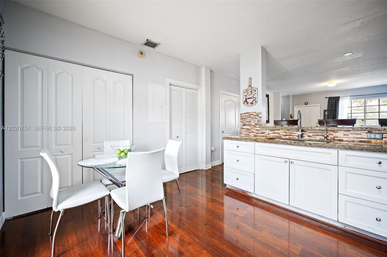 255 E 3rd St, Unit 1, Hialeah, FL 33010 Photo