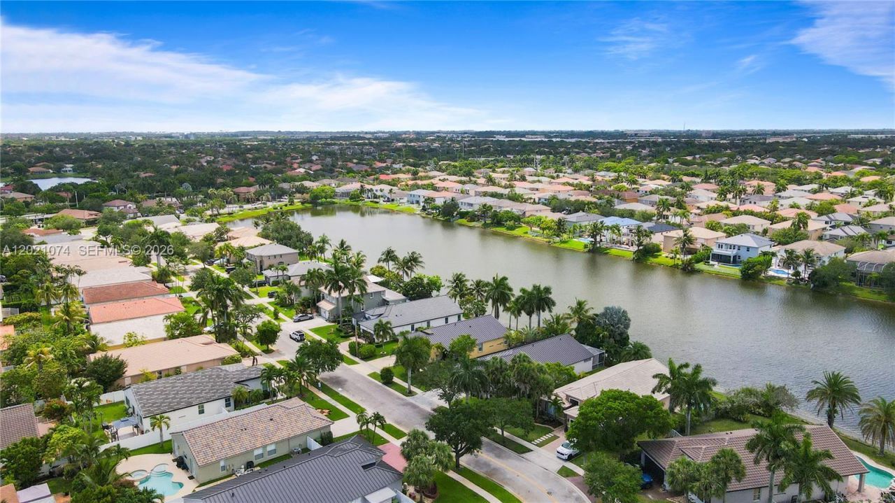 16350 SW 11th St, Pembroke Pines, FL 33027 Photo