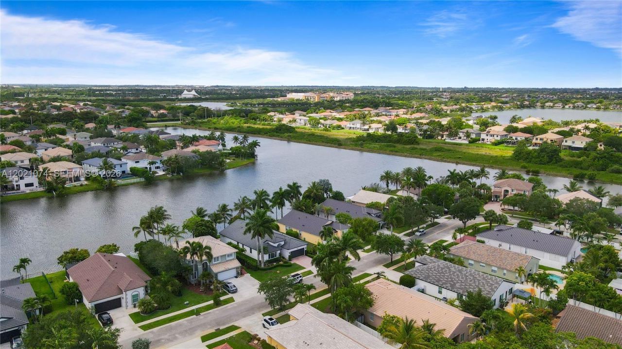 16350 SW 11th St, Pembroke Pines, FL 33027 Photo