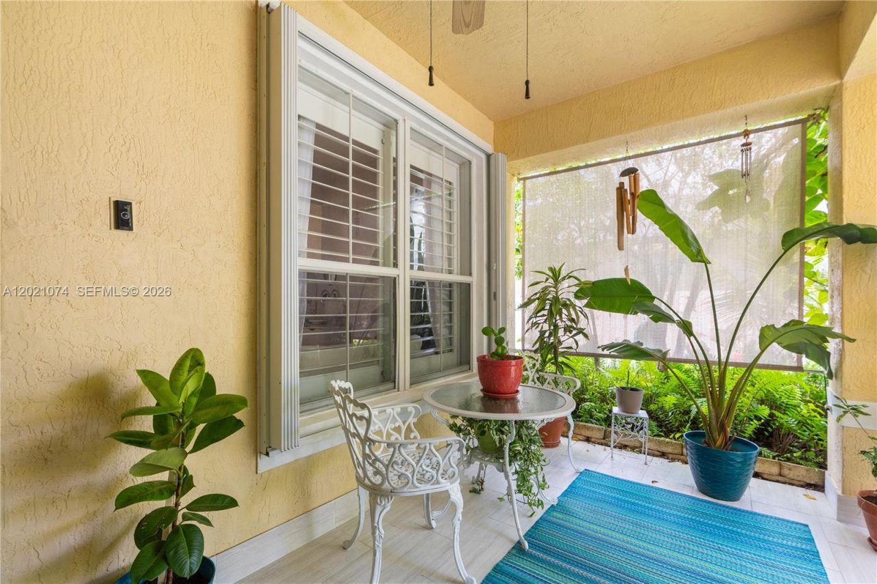 16350 SW 11th St, Pembroke Pines, FL 33027 Photo