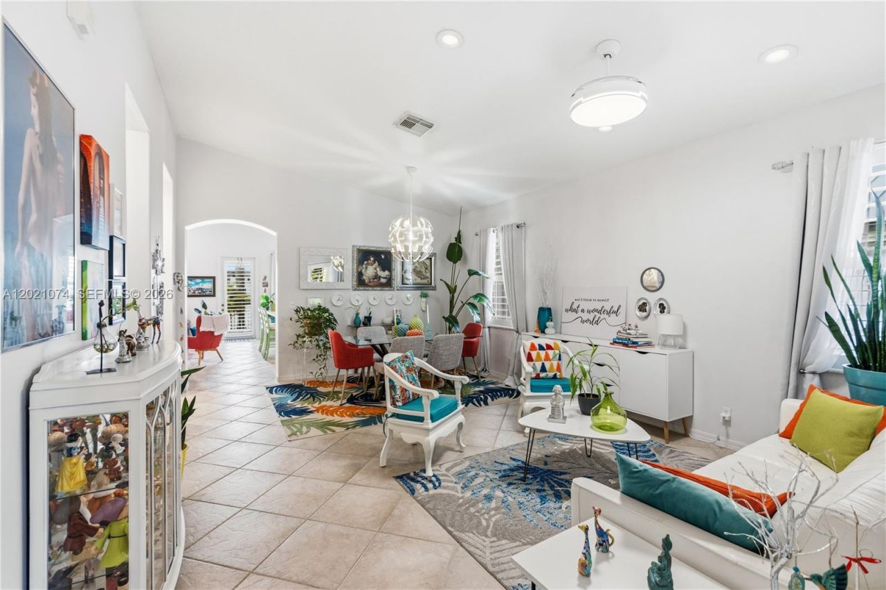 16350 SW 11th St, Pembroke Pines, FL 33027 Photo