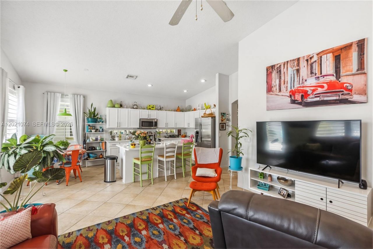 16350 SW 11th St, Pembroke Pines, FL 33027 Photo
