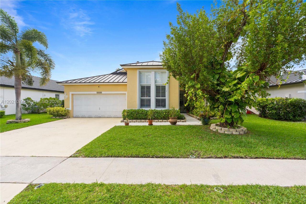 16350 SW 11th St, Pembroke Pines, FL 33027 Photo