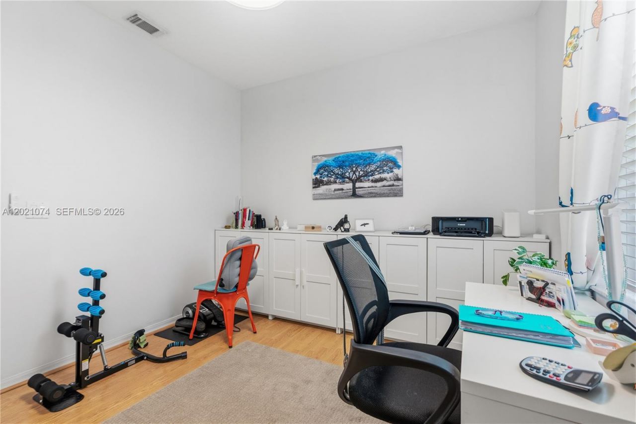 16350 SW 11th St, Pembroke Pines, FL 33027 Photo