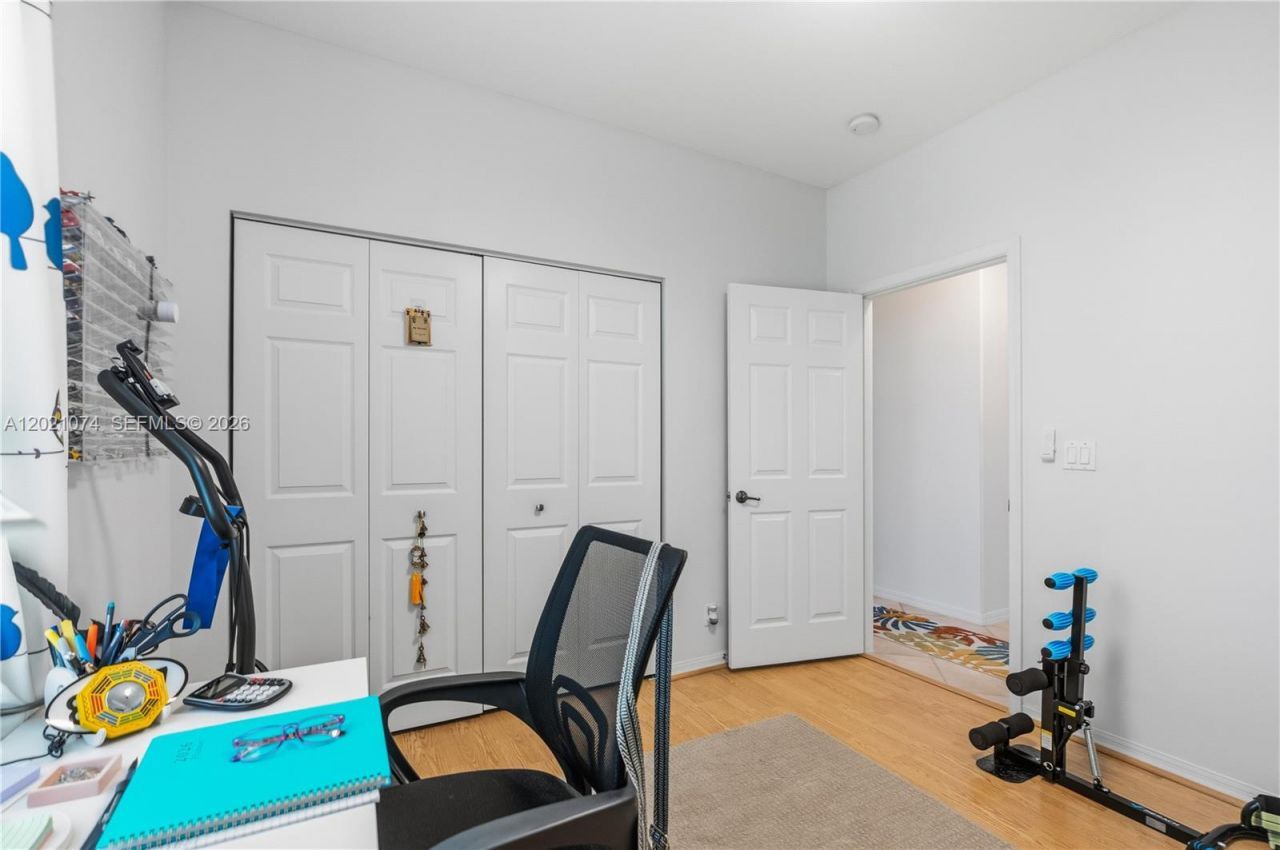 16350 SW 11th St, Pembroke Pines, FL 33027 Photo