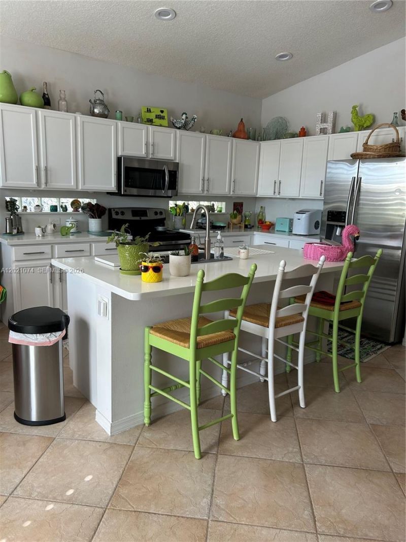 16350 SW 11th St, Pembroke Pines, FL 33027 Photo