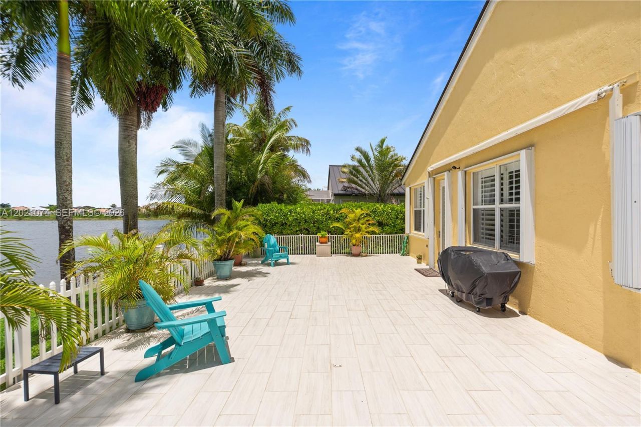 16350 SW 11th St, Pembroke Pines, FL 33027 Photo