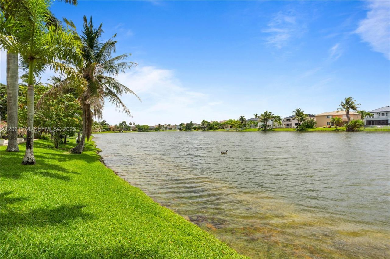 16350 SW 11th St, Pembroke Pines, FL 33027 Photo