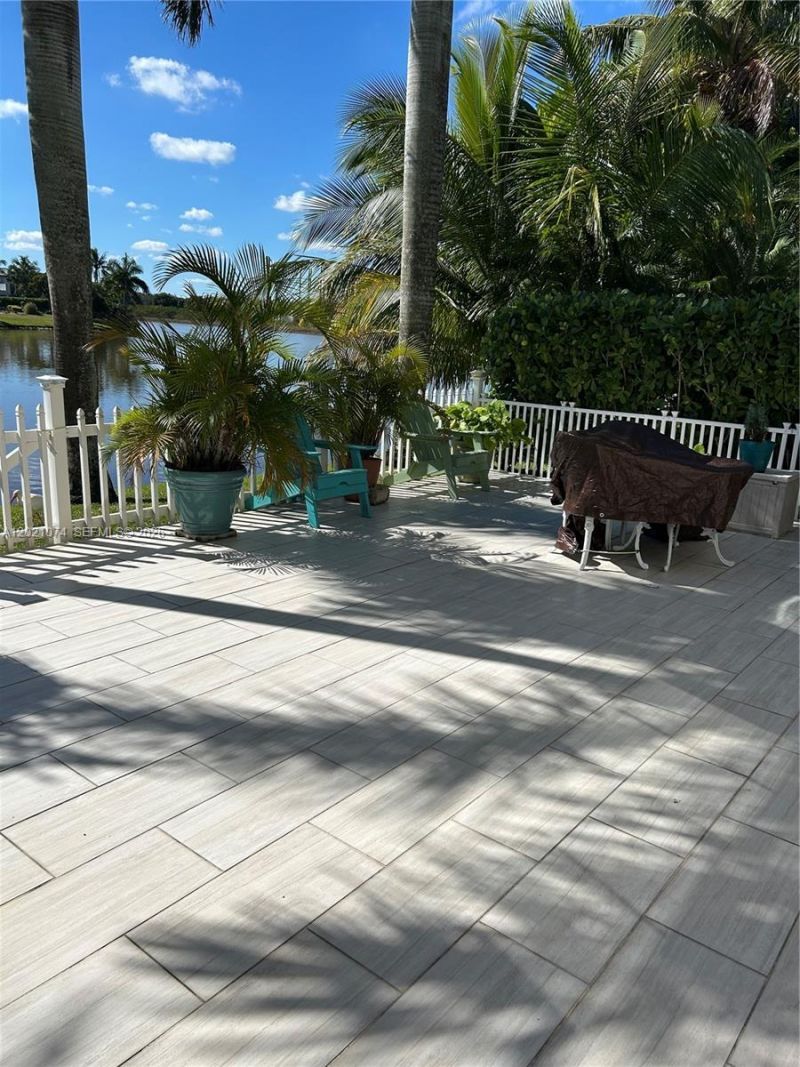 16350 SW 11th St, Pembroke Pines, FL 33027 Photo
