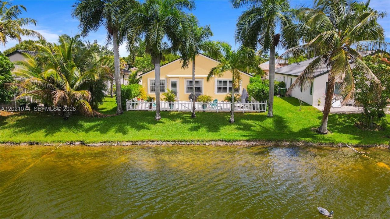 16350 SW 11th St, Pembroke Pines, FL 33027 Photo