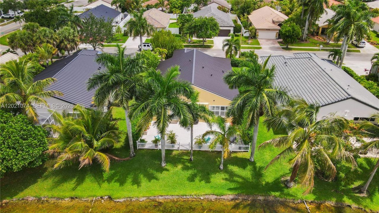 16350 SW 11th St, Pembroke Pines, FL 33027 Photo