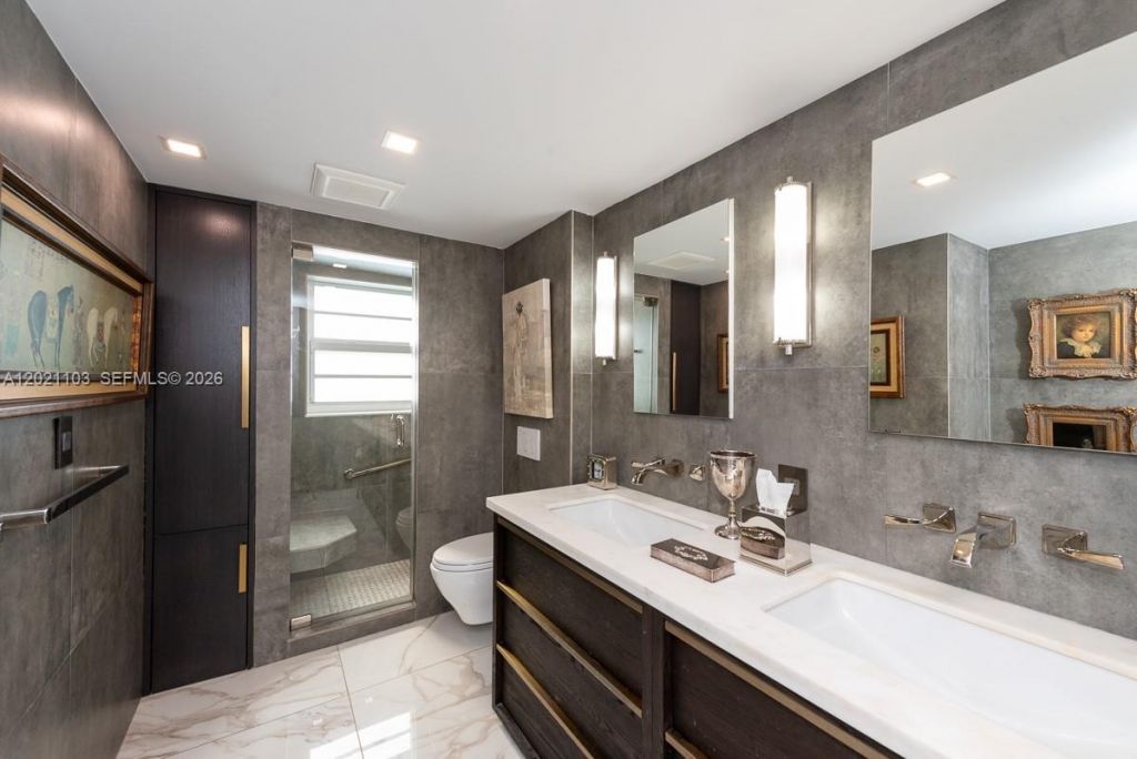 10180 W Bay Harbor Dr , Unit 4A, Bay Harbor Islands, FL 33154 Photo