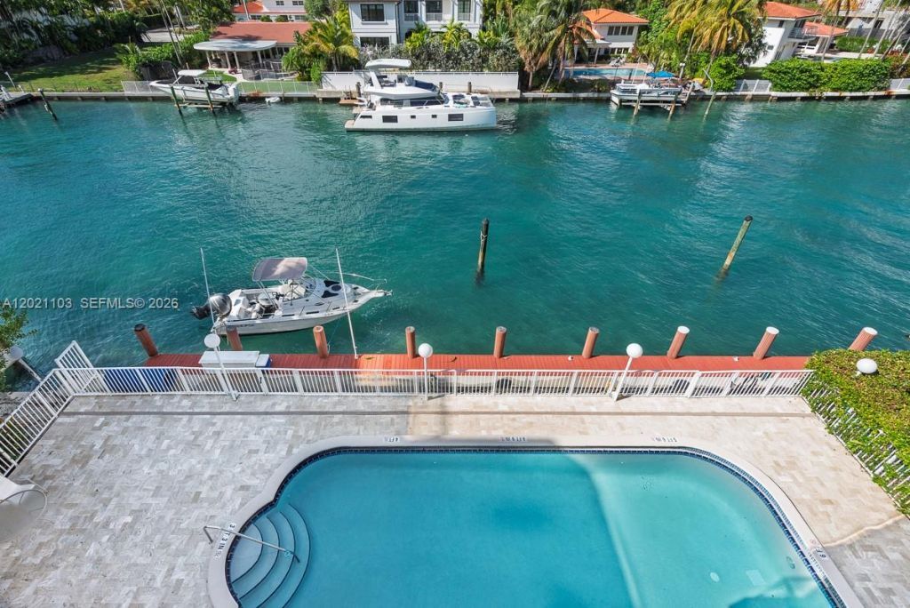 10180 W Bay Harbor Dr , Unit 4A, Bay Harbor Islands, FL 33154 Photo