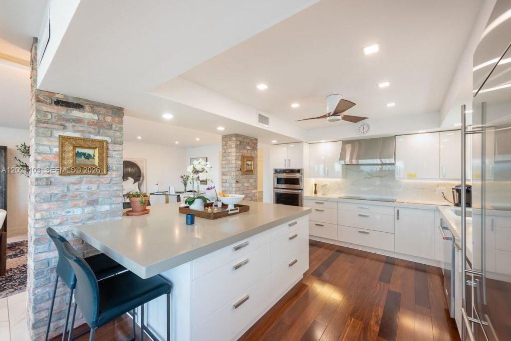 10180 W Bay Harbor Dr , Unit 4A, Bay Harbor Islands, FL 33154 Photo