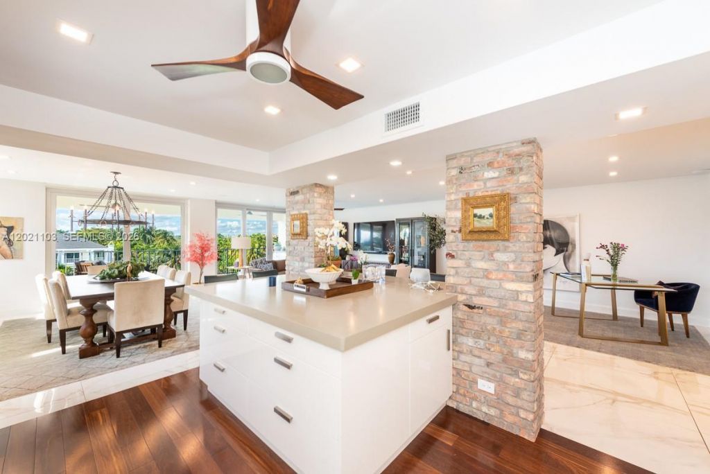 10180 W Bay Harbor Dr , Unit 4A, Bay Harbor Islands, FL 33154 Photo
