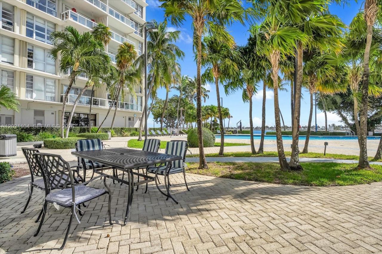 2451 Brickell Ave , Unit 6N, Miami, FL 33129 Photo