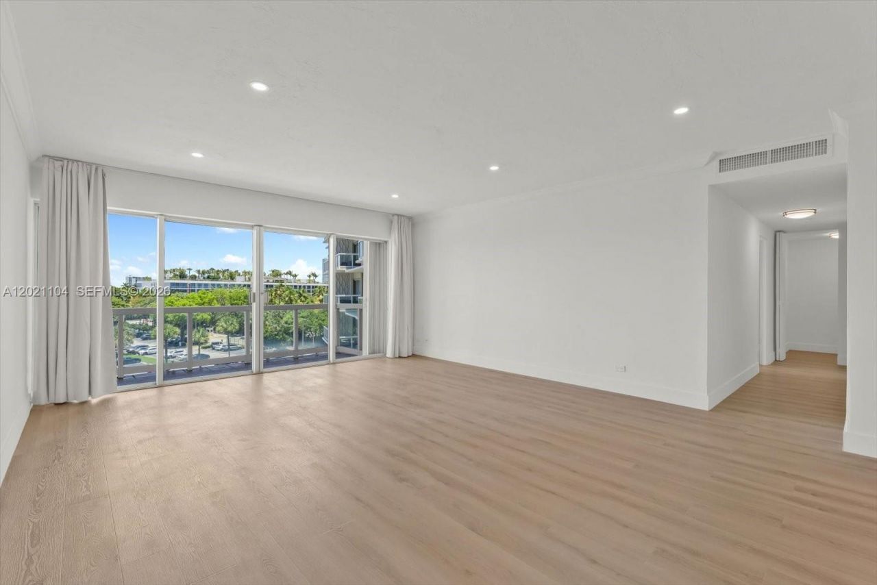 2451 Brickell Ave , Unit 6N, Miami, FL 33129 Photo