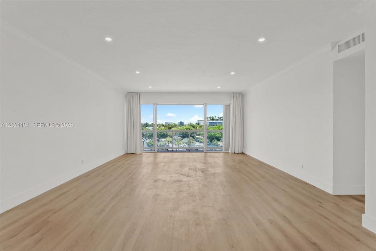 2451 Brickell Ave , Unit 6N, Miami, FL 33129 Photo