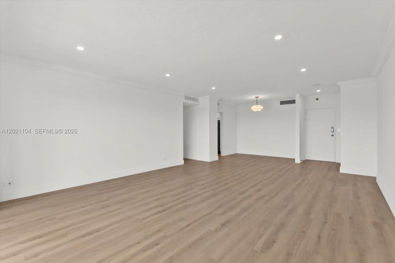2451 Brickell Ave , Unit 6N, Miami, FL 33129 Photo