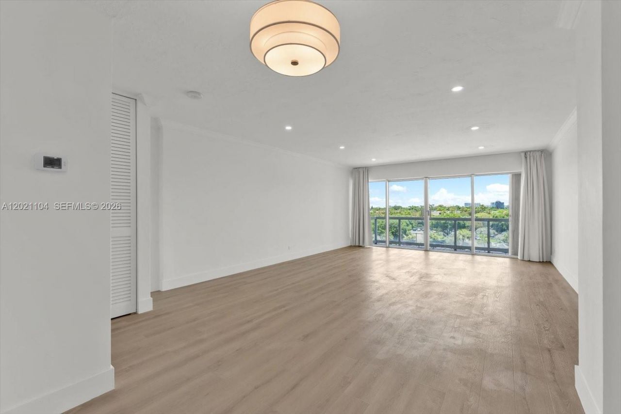 2451 Brickell Ave , Unit 6N, Miami, FL 33129 Photo