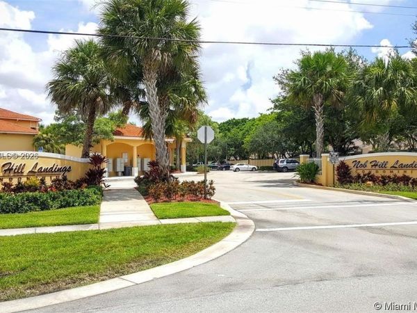 9909 Westwood Dr, Unit 23-1, Tamarac, FL 33321